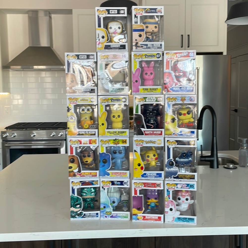 Funko Pop lot 18 action pops